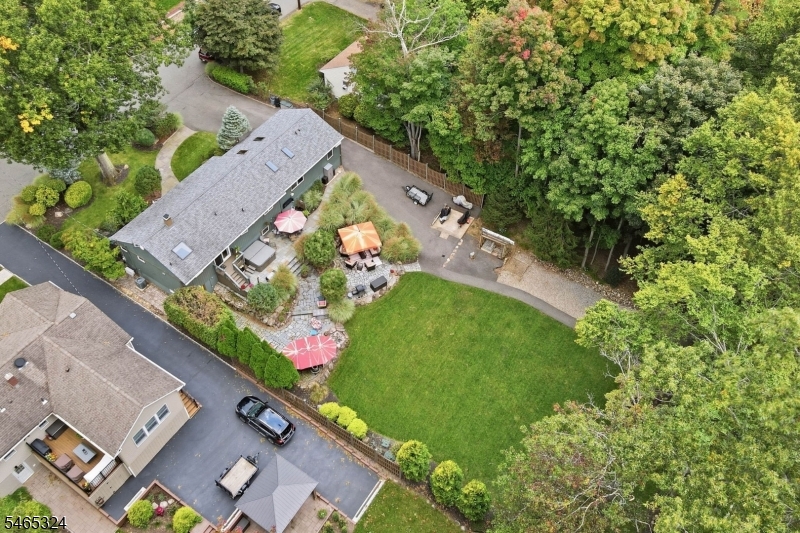 63 Manito Ave Property Photo 46