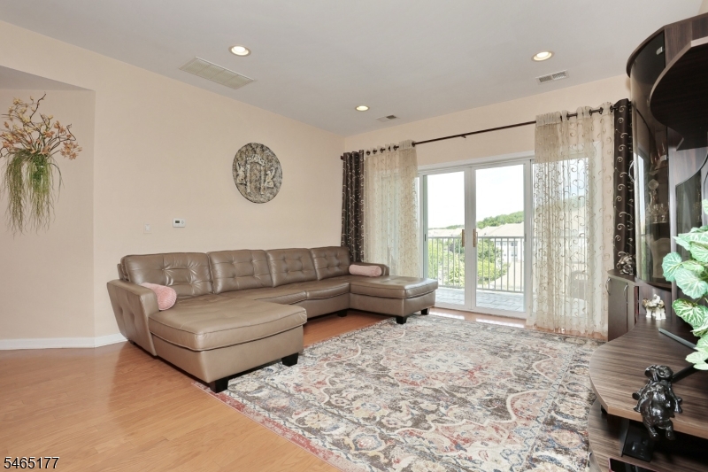 8403 Warrens Way Property Photo 11