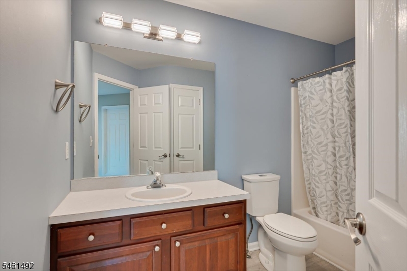 1092 Shadowlawn Dr Property Photo 17