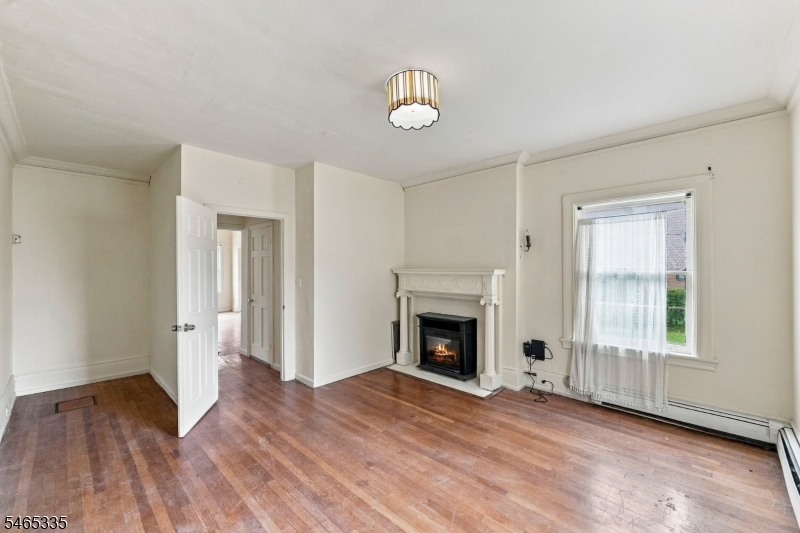 72 N Munn Ave Property Photo 8