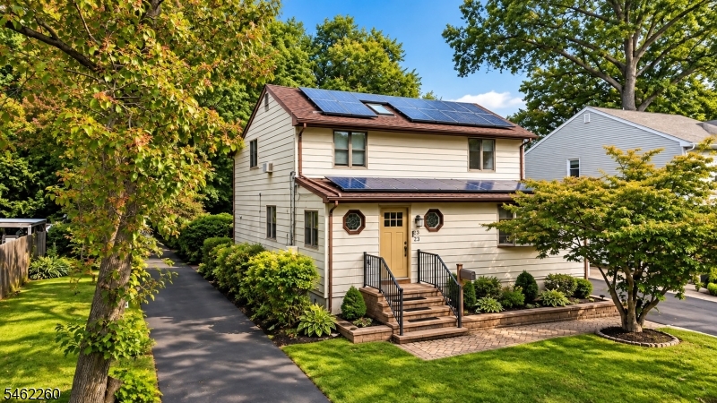 23 Evergreen Ave Property Photo 1