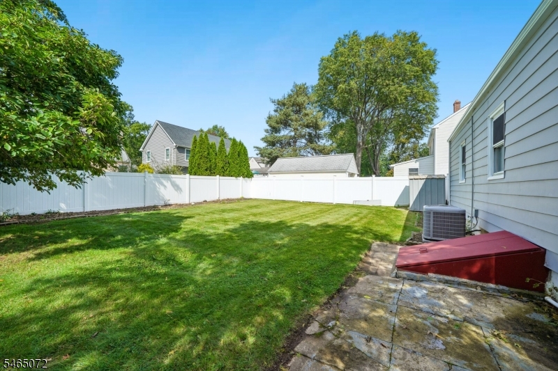 5 Omaha Dr Property Photo 32