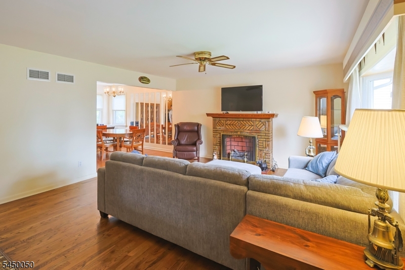 286 Pershing Rd Property Photo 2
