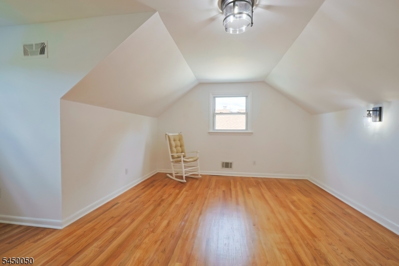 286 Pershing Rd Property Photo 12