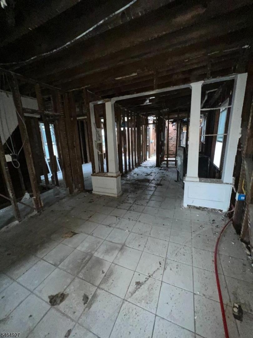 15 Southard St Property Photo 4