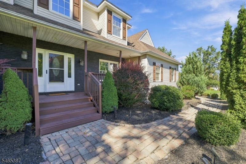 4 Brecia Ct Property Photo 3