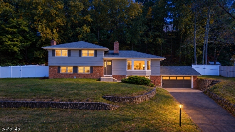 22 Mountainside Dr Property Photo 1