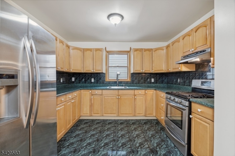 66 Atlantic St 1 Property Photo 1