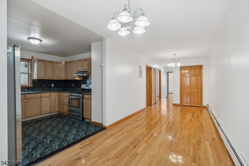 66 Atlantic St 1 Property Photo 4