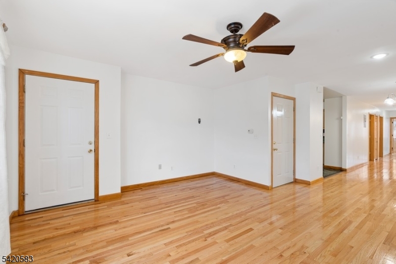 66 Atlantic St 1 Property Photo 6