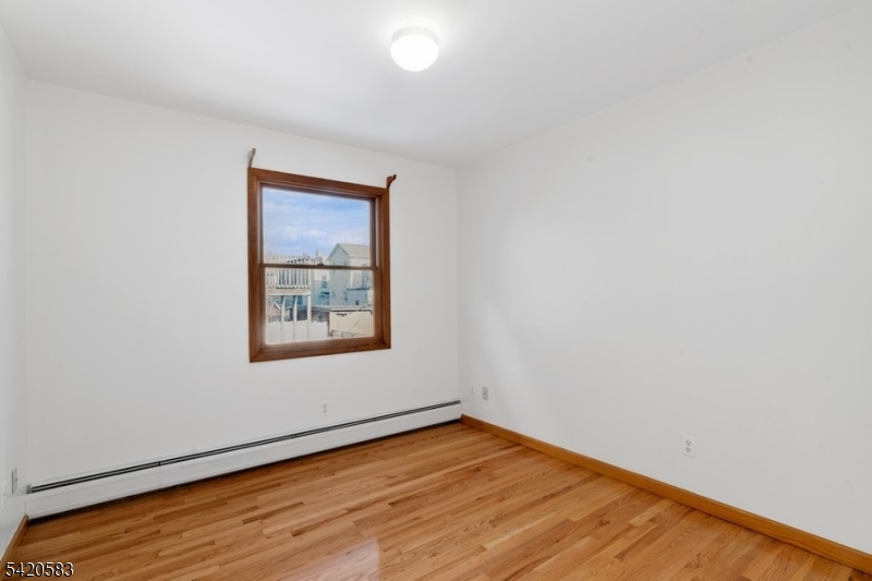 66 Atlantic St 1 Property Photo 13