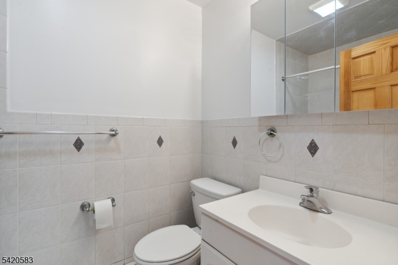 66 Atlantic St 1 Property Photo 17