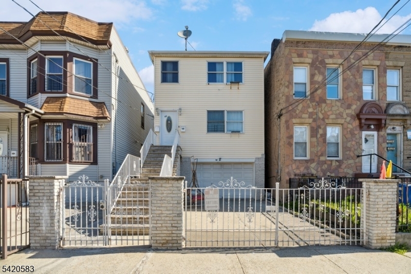 66 Atlantic St 1 Property Photo 18