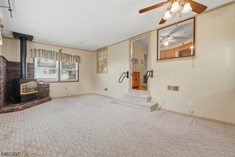 116 Grove Ave Property Photo 15