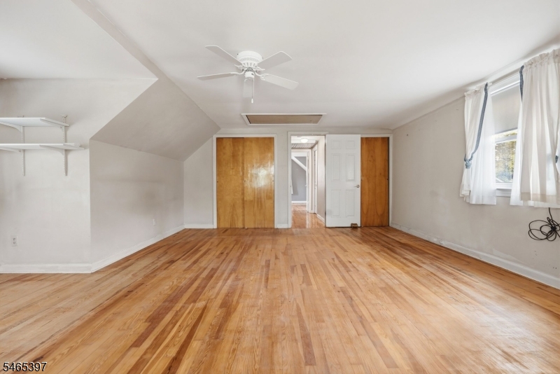 116 Grove Ave Property Photo 25