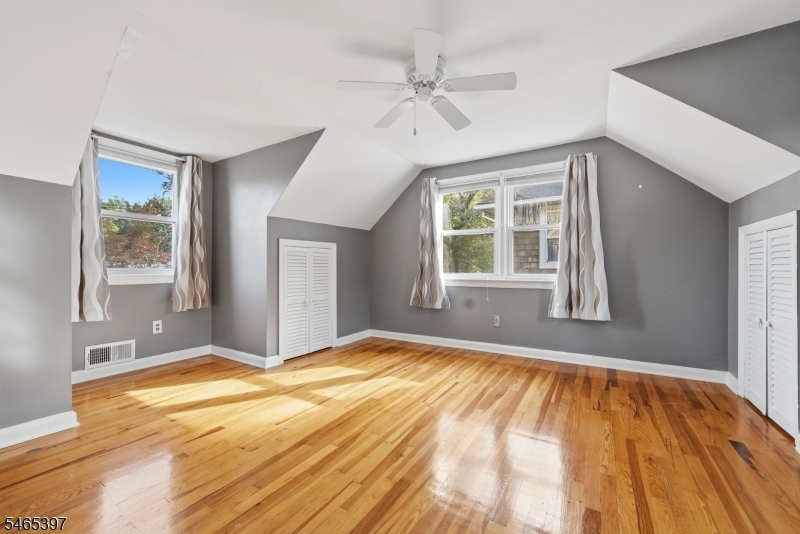 116 Grove Ave Property Photo 26