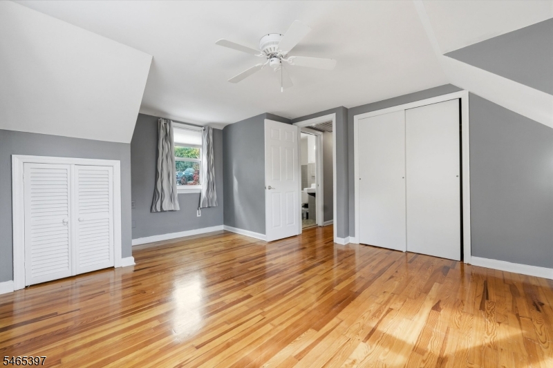 116 Grove Ave Property Photo 28