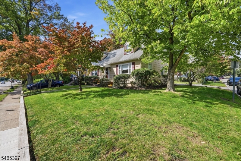 116 Grove Ave Property Photo 34