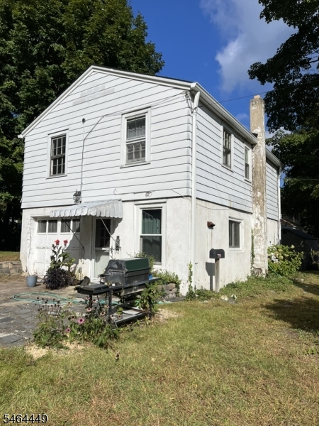 25 Homestead Ave Property Photo 2