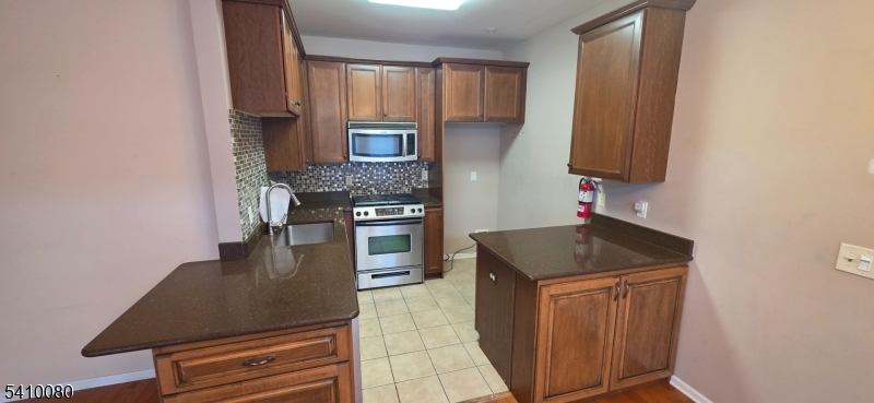 1312 Hamilton St Property Photo 4