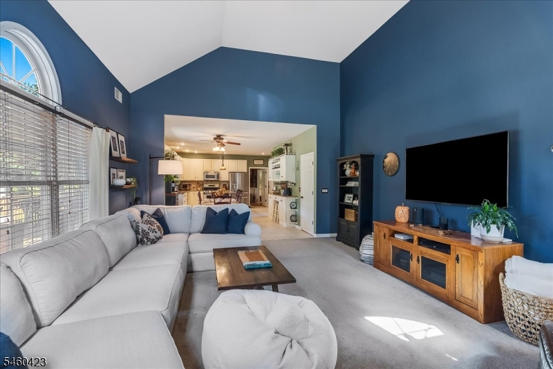 8 Saddle Ridge Rd Property Photo 7