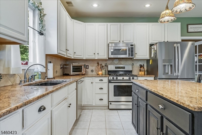8 Saddle Ridge Rd Property Photo 10
