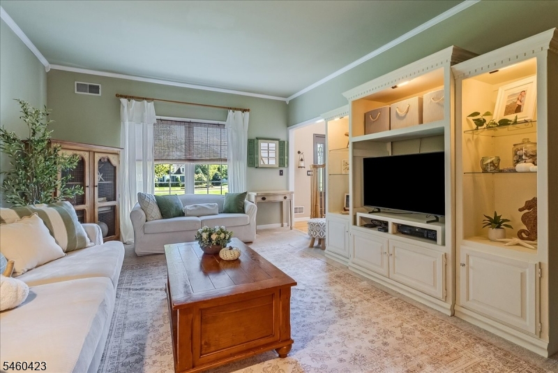 8 Saddle Ridge Rd Property Photo 15