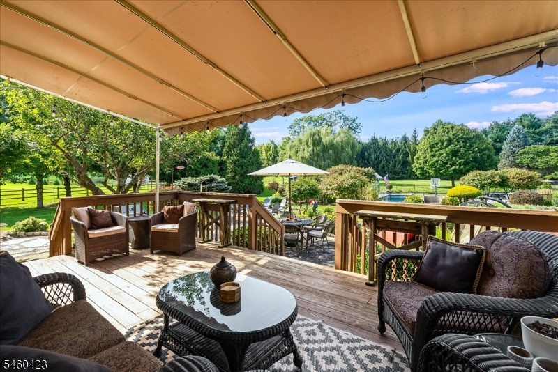 8 Saddle Ridge Rd Property Photo 28