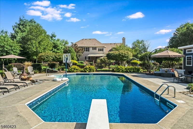 8 Saddle Ridge Rd Property Photo 30