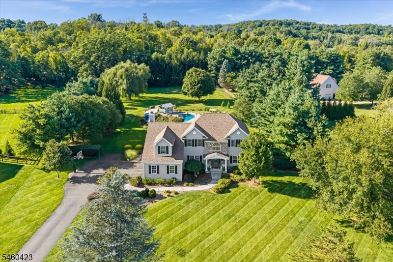 8 Saddle Ridge Rd Property Photo 44