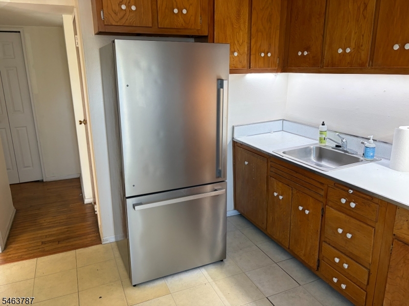 6 Columbia Dr 1a Property Photo 5