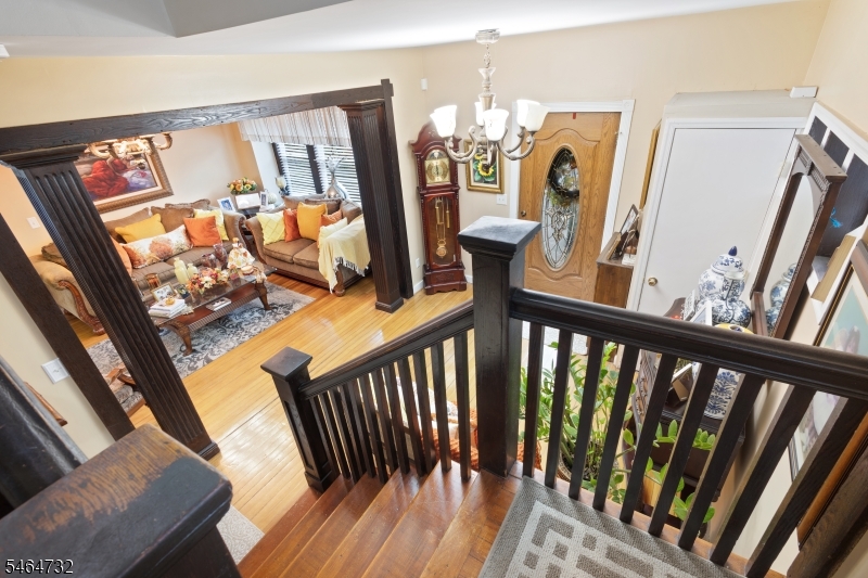22 Ashwood Ter Property Photo 8