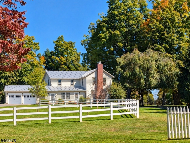 4 Hardwick Rd Property Photo 1