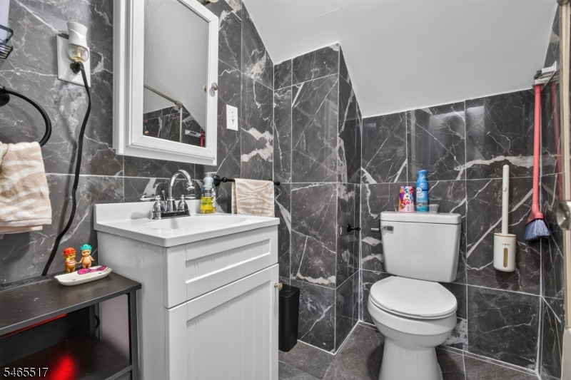 1611 86th St Property Photo 15
