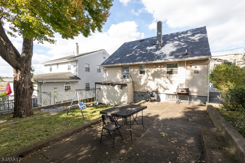 1611 86th St Property Photo 24