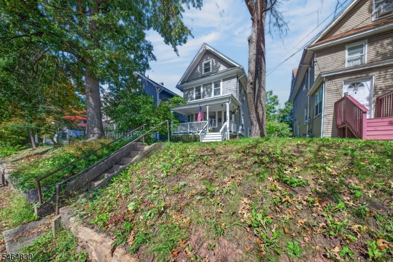 58 Somerset St Property Photo 5