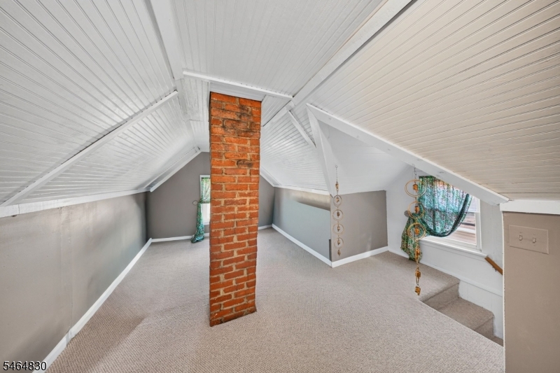 58 Somerset St Property Photo 31