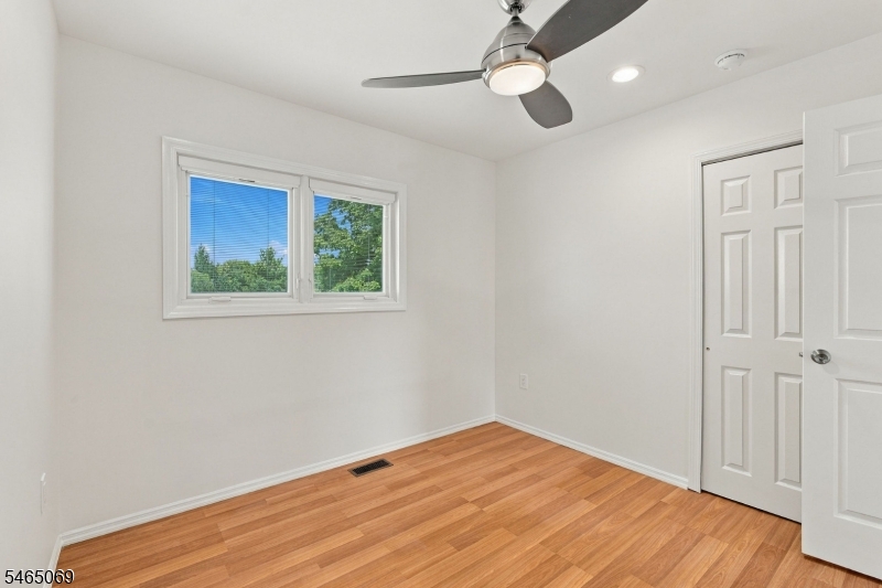 563 Buckingham Dr Property Photo 38