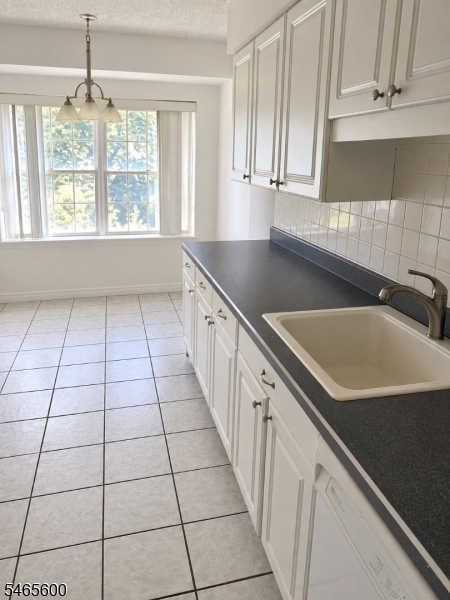1 Iron Forge Sq 20 Property Photo 9
