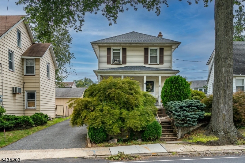 4 S Springfield Ave Property Photo 1