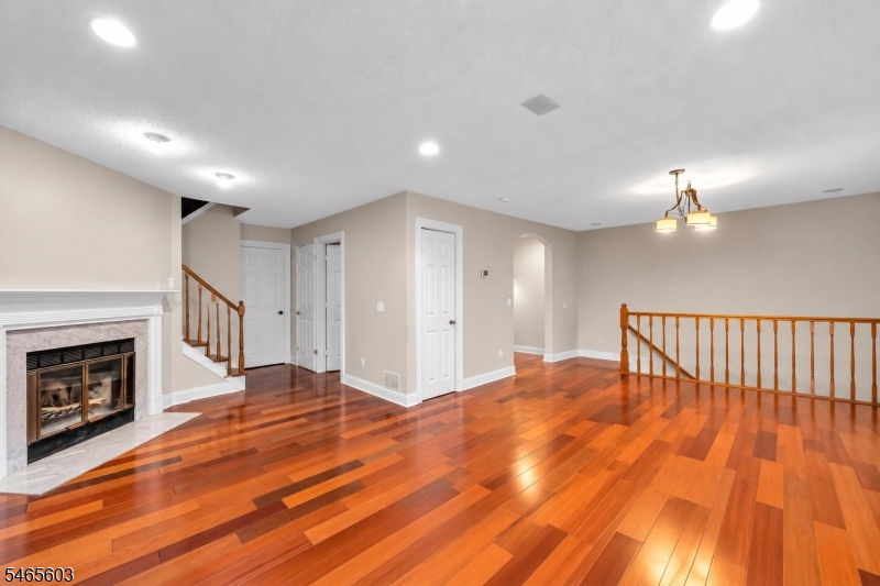 1118 Sage Ct Property Photo 1