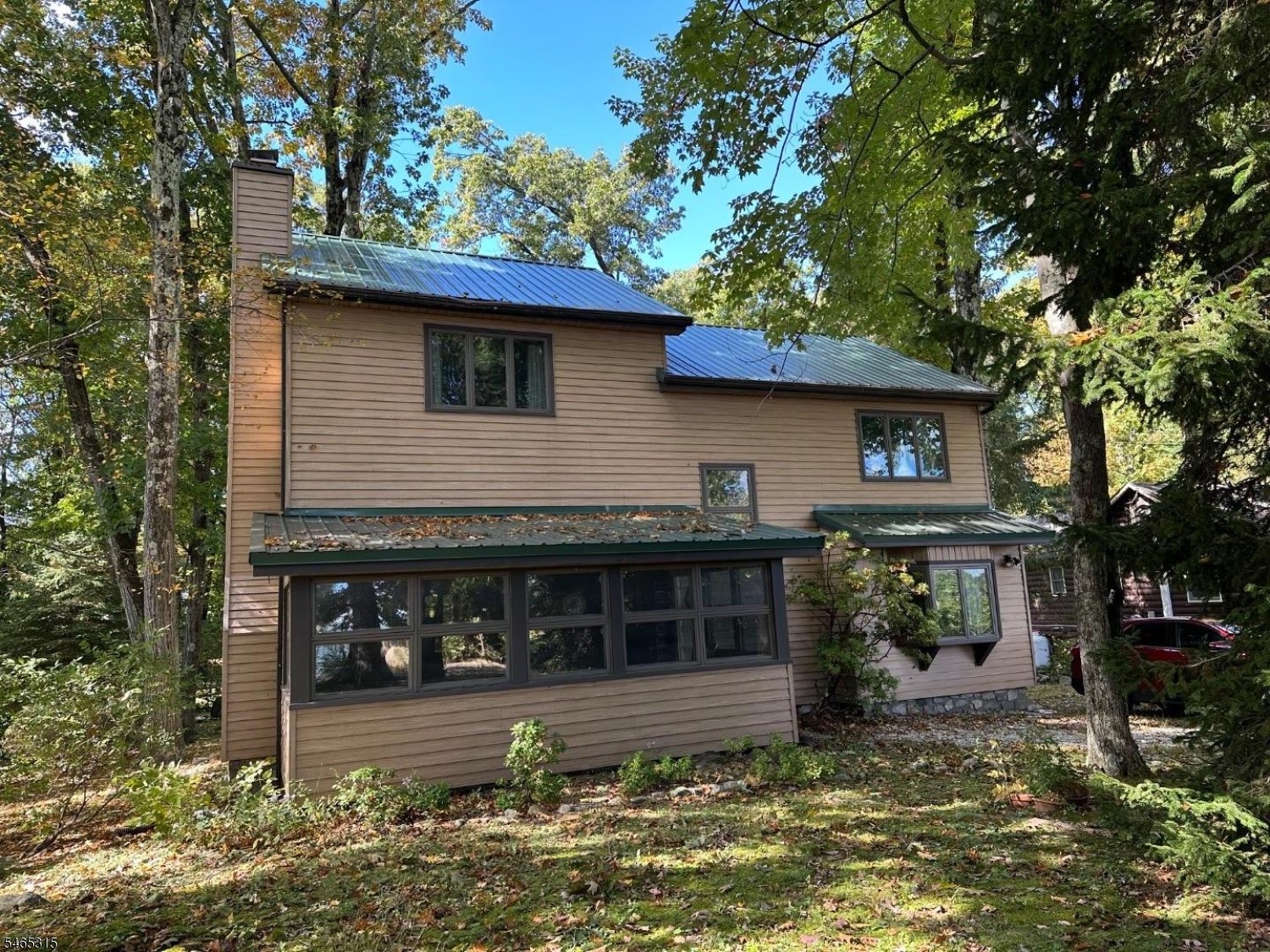 2207 Lakeside Dr Property Photo 1