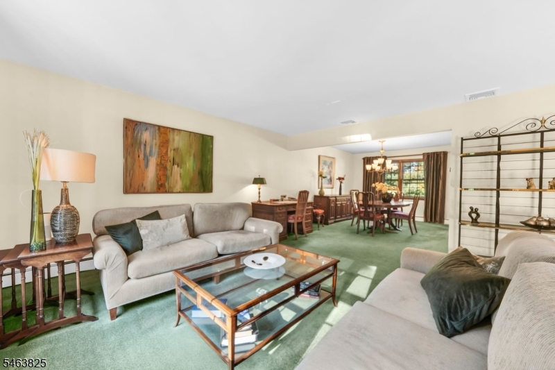 11 Oakland Ter Property Photo 8