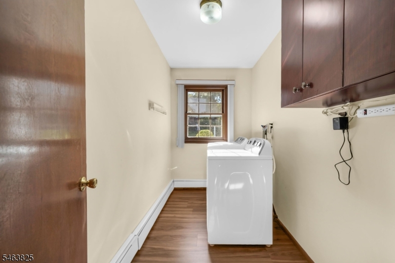 11 Oakland Ter Property Photo 25