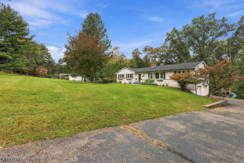 230 River Rd Property Photo 2