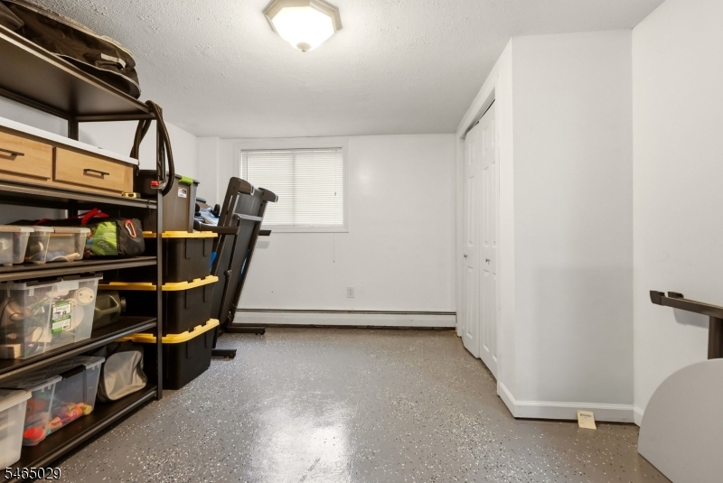 230 River Rd Property Photo 21