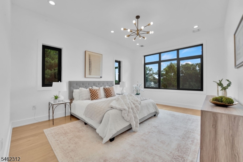 8 Fordham Rd Property Photo 11