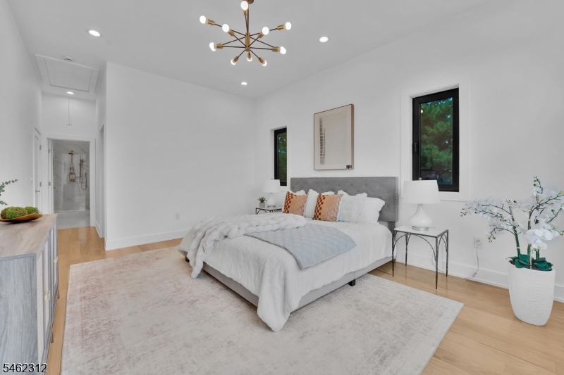 8 Fordham Rd Property Photo 13