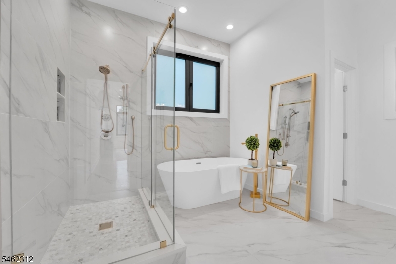 8 Fordham Rd Property Photo 16
