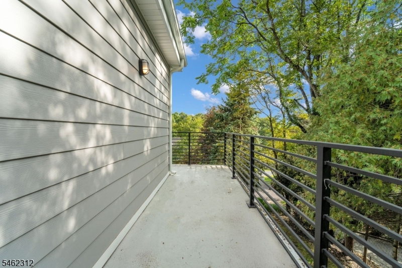 8 Fordham Rd Property Photo 20